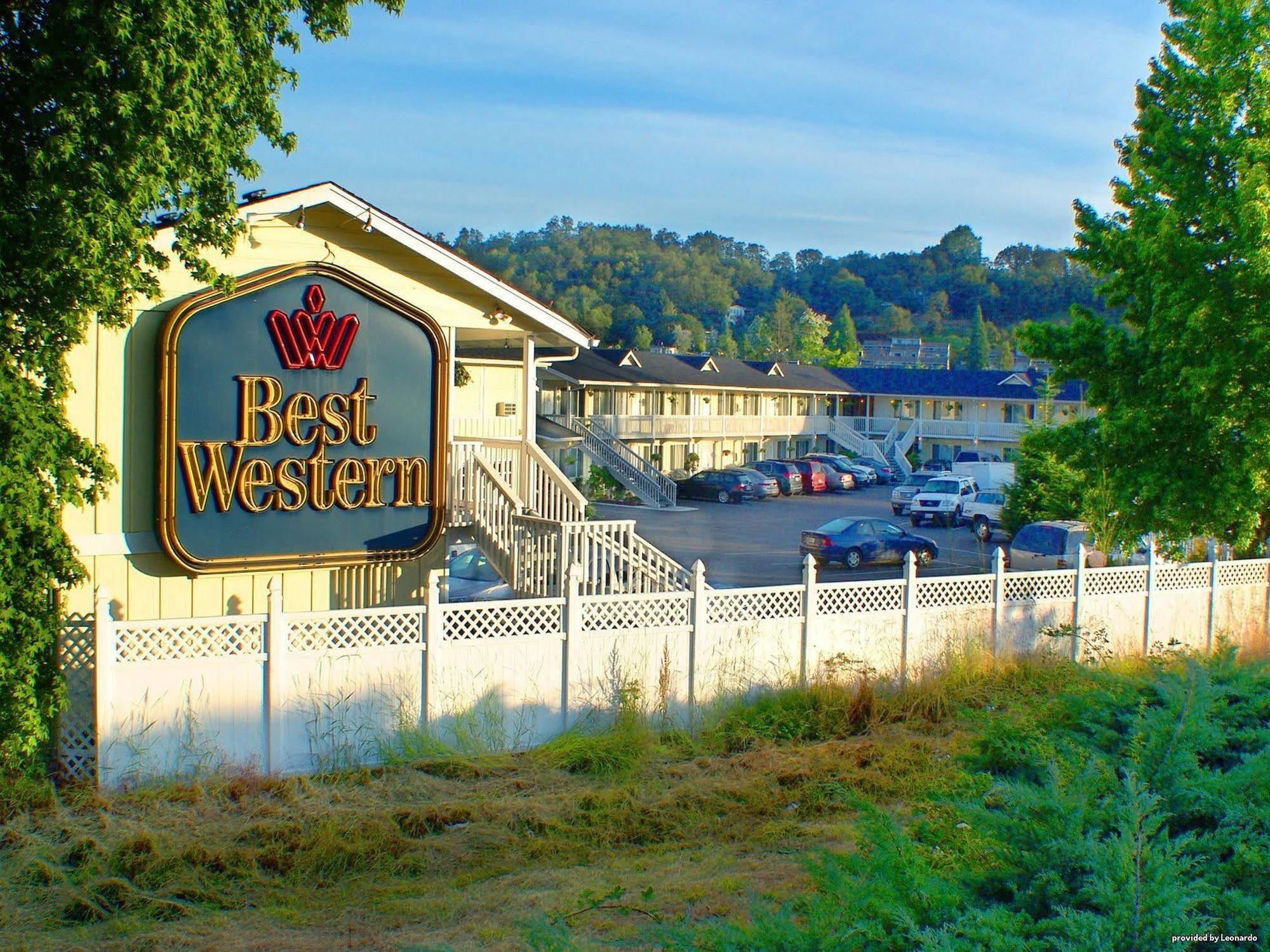 Best Western Garden Villa Inn Roseburg Exterior foto